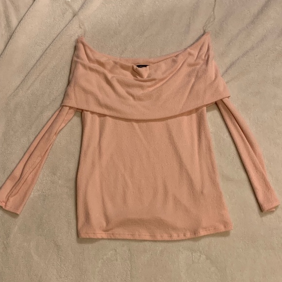 Off the shoulder sweater - Picture 1 of 1